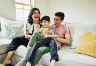/content/dam/uhc/uhone/health-and-wellness/wide-FamilySittingOnCouch-1387724945_0.jpg